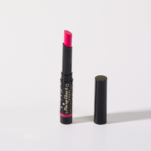 Labial semi matte de larga duración